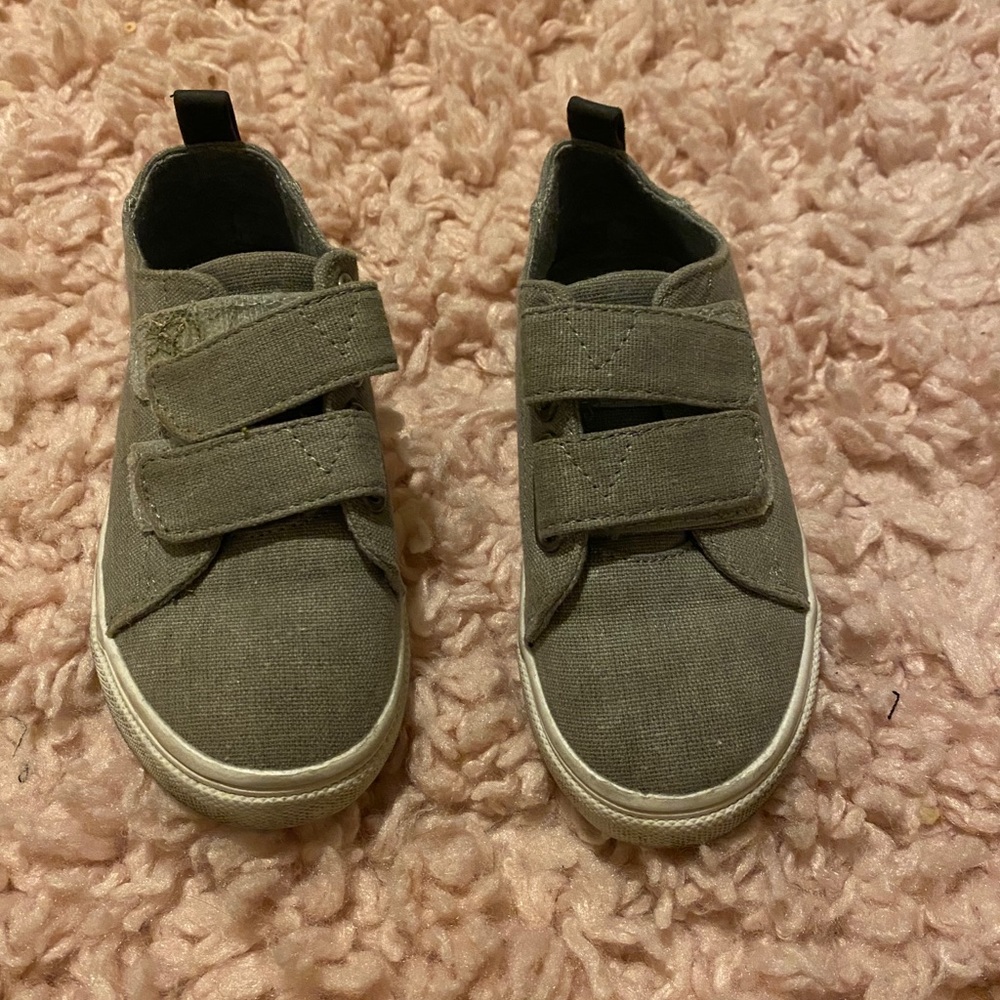 boys shoes